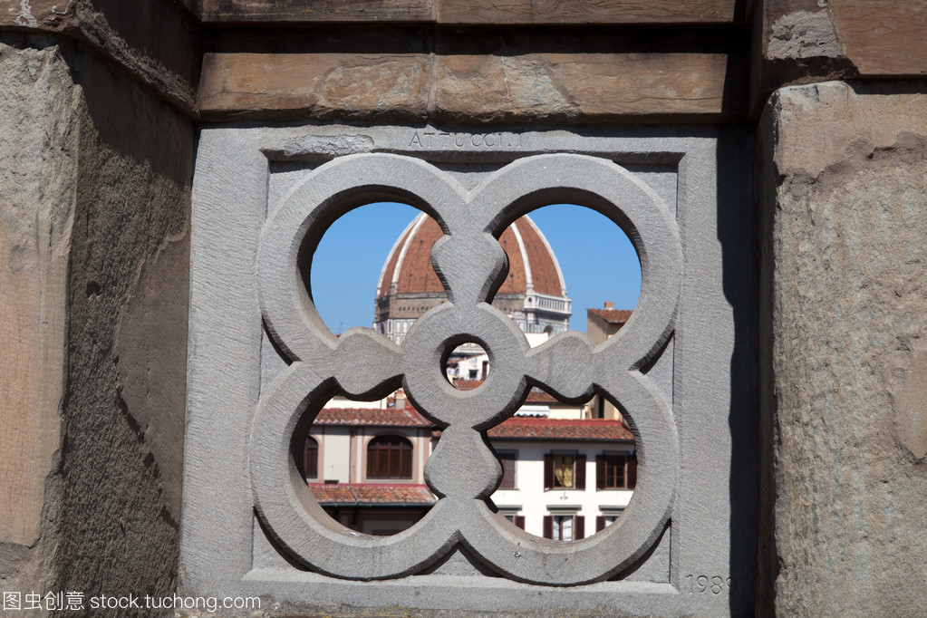 佛羅倫薩的窗飾畫廊 從烏菲茲陽臺(tái)窺見藝術(shù)與光影